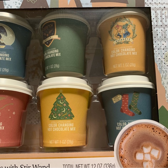 Harry Potter Hogwarts 12 color changing hot chocolate pots with wand stick - Picture 6 of 9